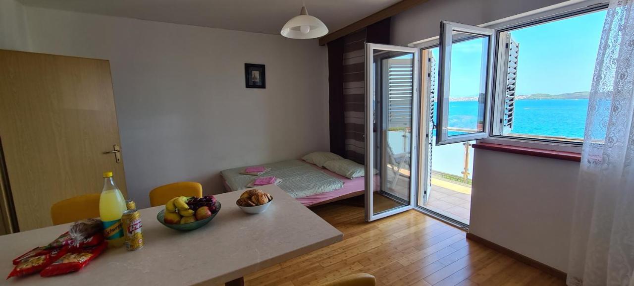 Apartmani Gizela Donji Seget Buitenkant foto