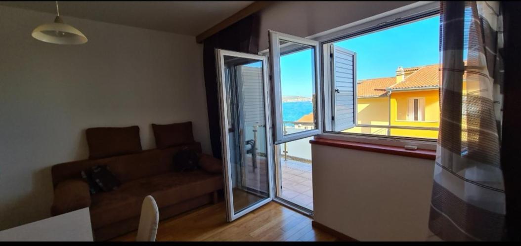 Apartmani Gizela Donji Seget Kamer foto