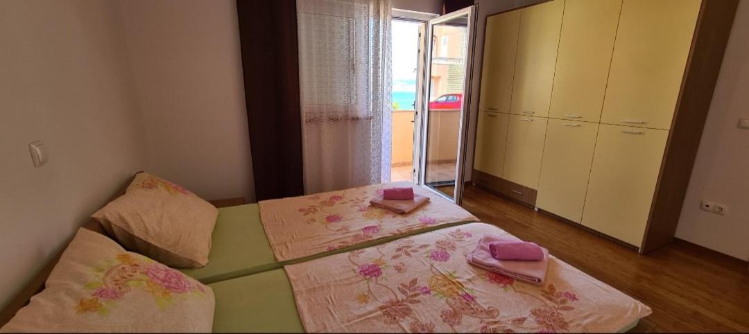 Apartmani Gizela Donji Seget Kamer foto