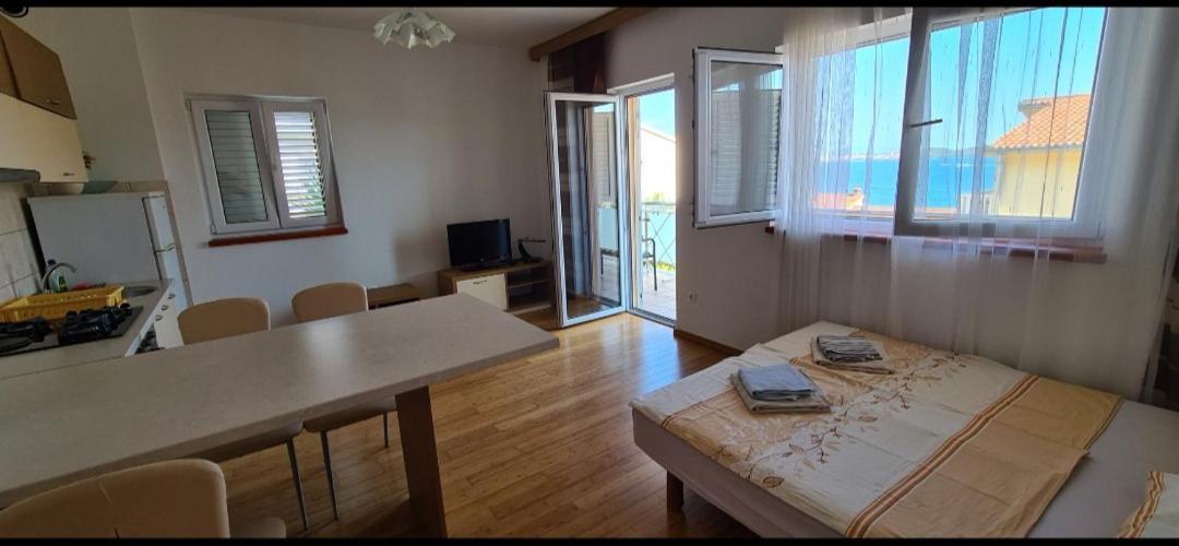 Apartmani Gizela Donji Seget Kamer foto